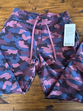 lululemon athletica Red & Blue Camo Scuba Joggers